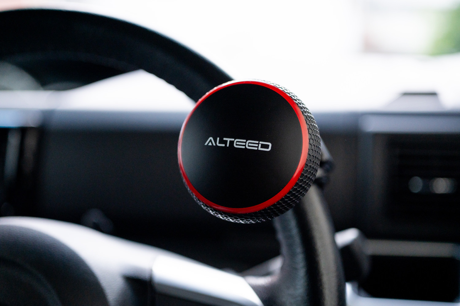 ハンドル操作が楽になる！オススメのハンドルスピンナー12選！【ALTEED】